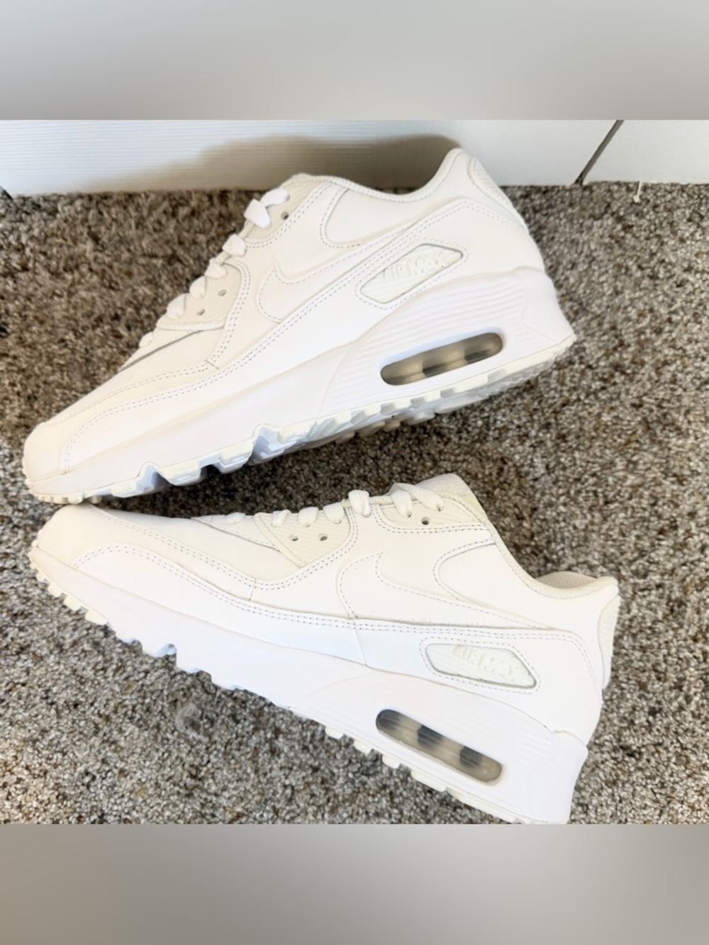 Nike Air Max Triple White Sneakers Women’s Size 7 Clean Classic